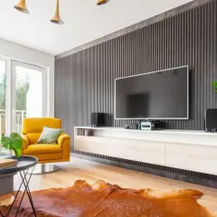 Stylowe dekoracje ścienne w salonie, które zachwycą każdego gościa