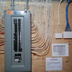 Skrzynka Elektryczna: Jak Wybrać i Zamontować? Ważne Wskazówki
