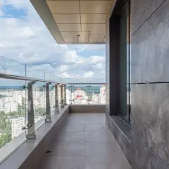 Siatka Przeciw Gołębiom: Jak Skutecznie Ochronić Balkon i Parapet?