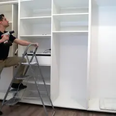 Jak naprawić szafę przesuwną: 8 skutecznych metod na częste usterki