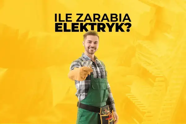 Uśmiechnięty elektryk w zielonym ogrodniczkach trzyma dwie żarówki.